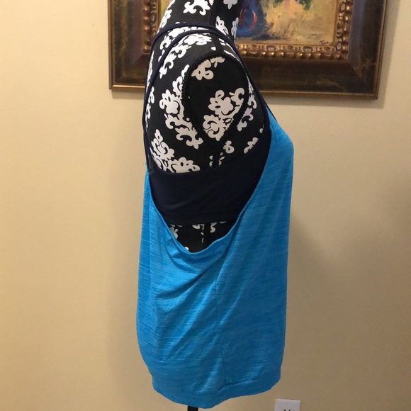 Athleta cross back removable padded bra insert with attached athletic tank top - Picture 6 of 12